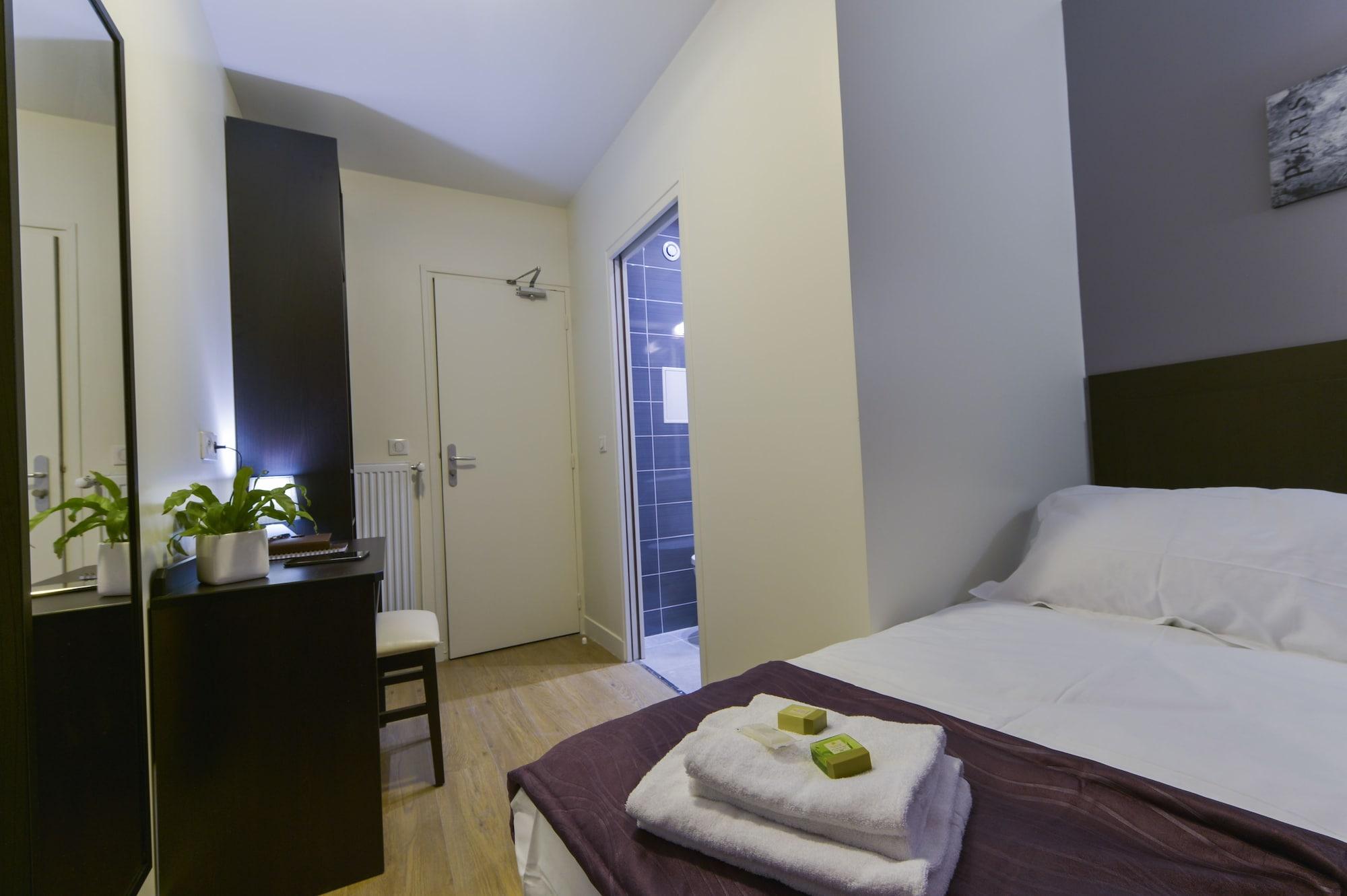 Hotel Du Quai De Seine Париж Екстериор снимка